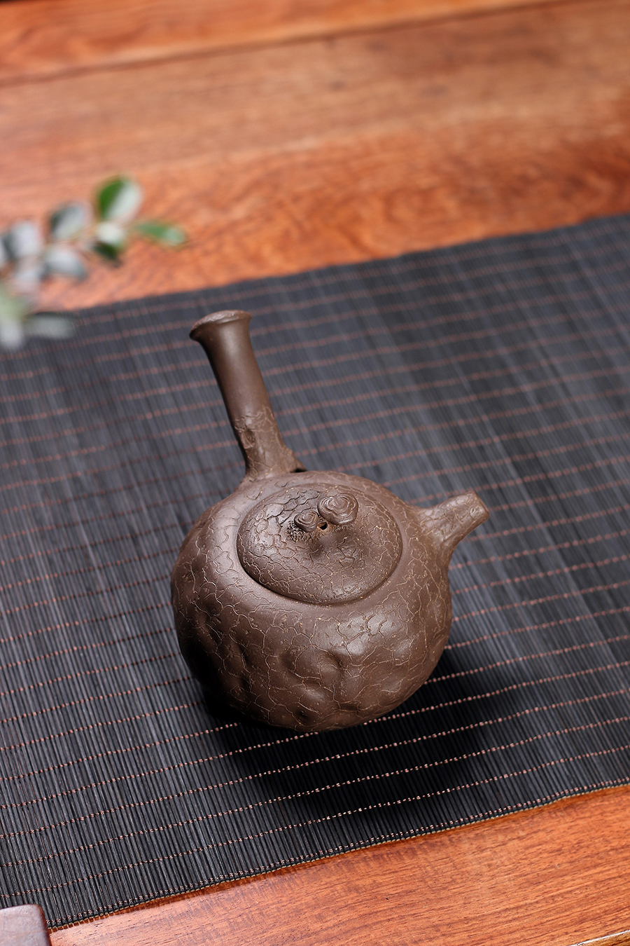 名家徐达明作品《灵芝供春》