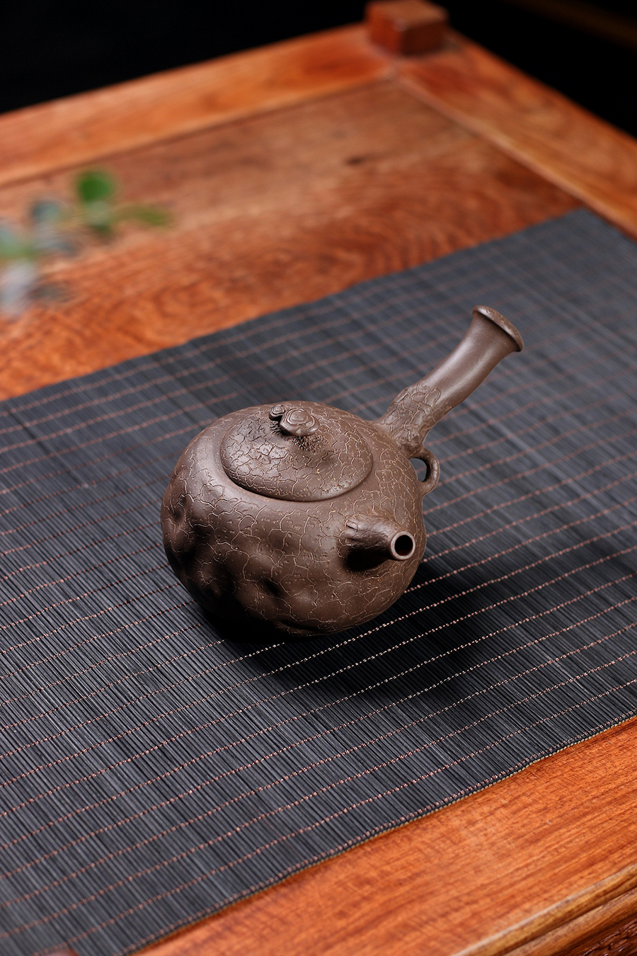 名家徐达明作品《灵芝供春》