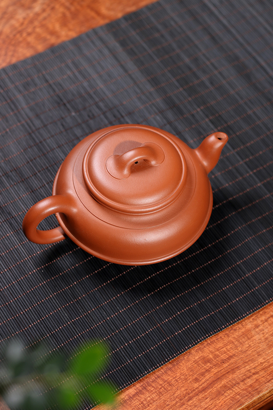 名家曹婉芬作品《红线圆》