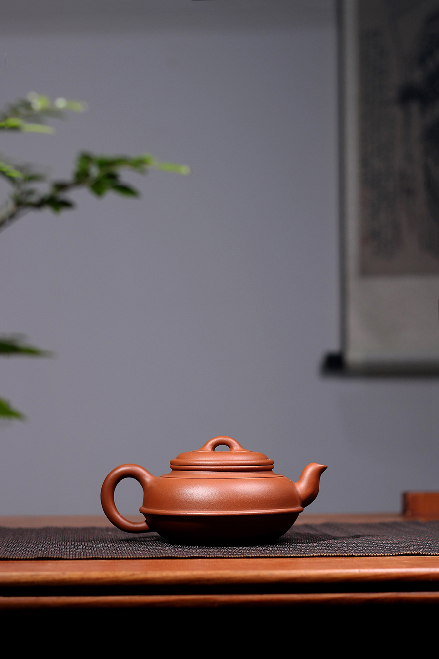 名家曹婉芬作品《红线圆》