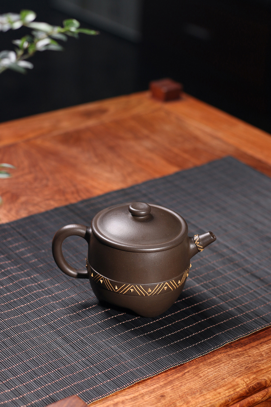 名家徐达明作品《陶鬲壶》