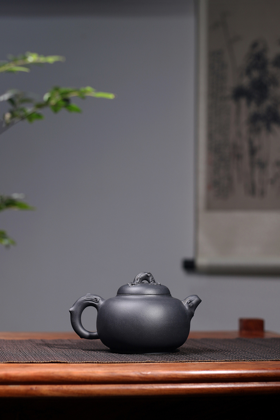 名家周忠军作品《瓜瓞绵绵壶》