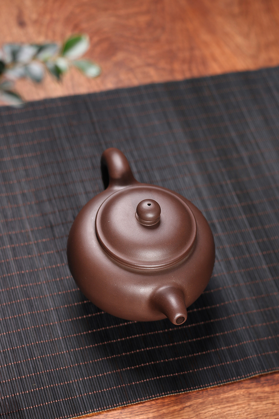 名家吴群祥作品《掇只壶》