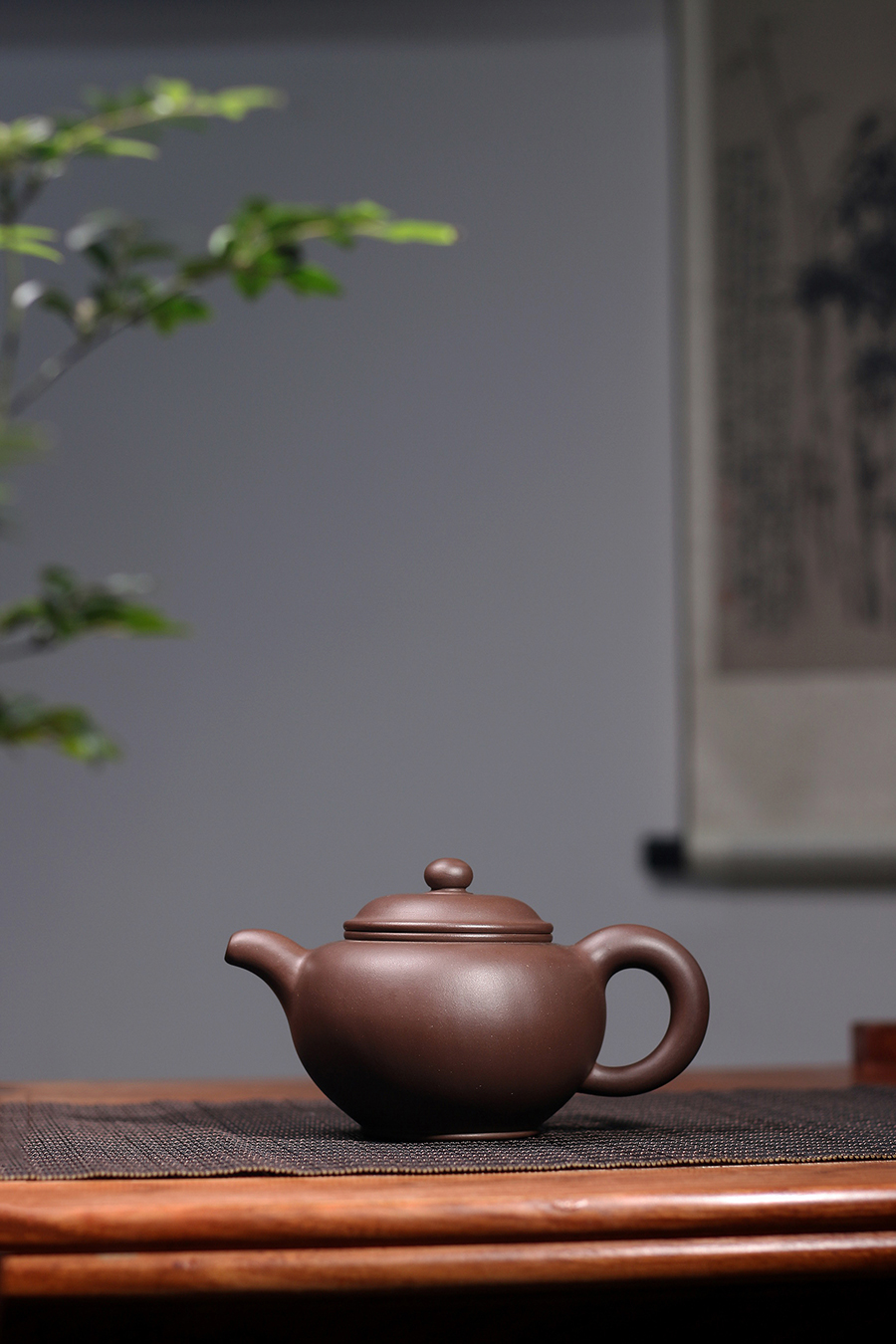 名家吴群祥作品《掇只壶》