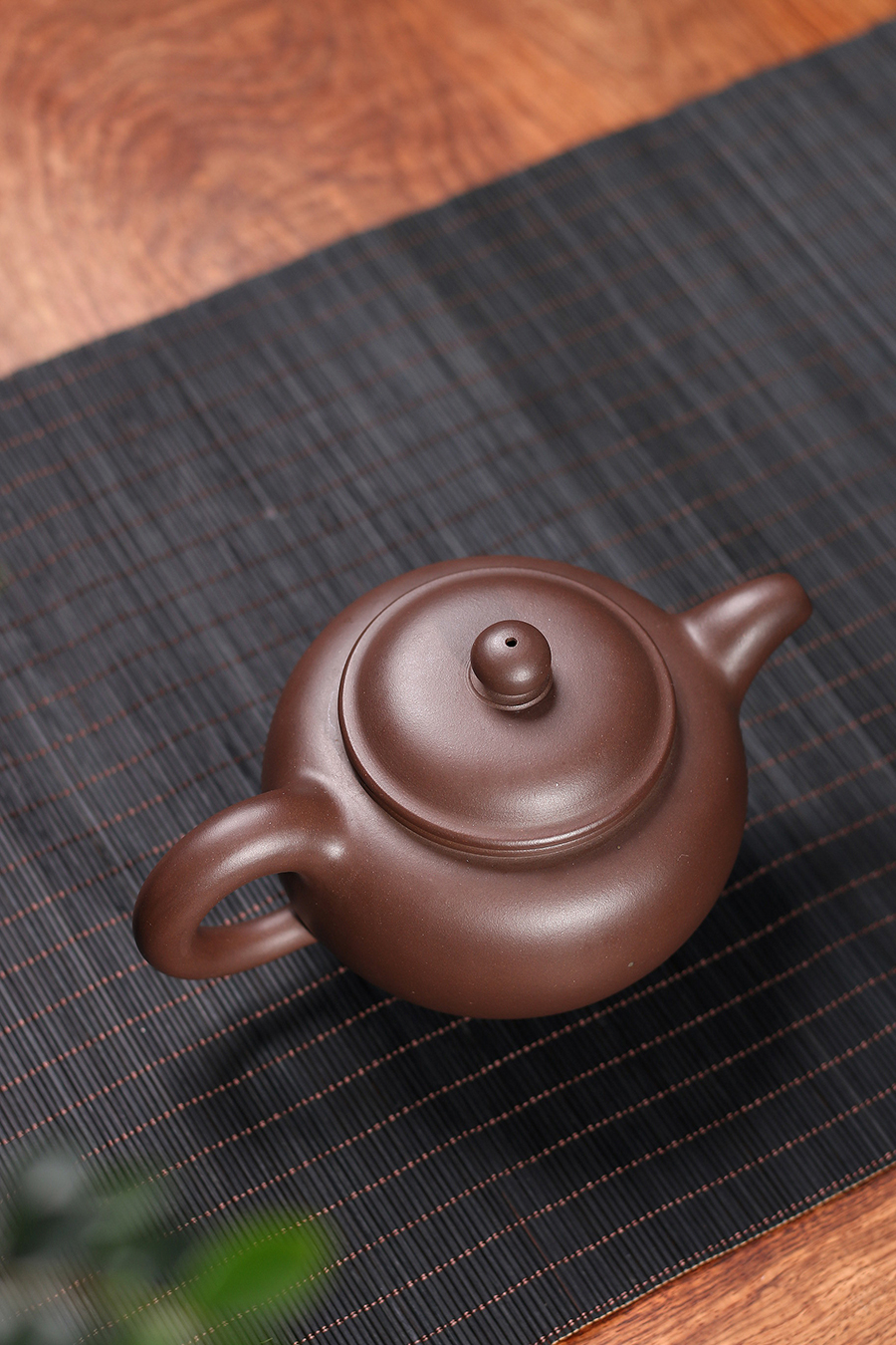 名家吴群祥作品《掇只壶》