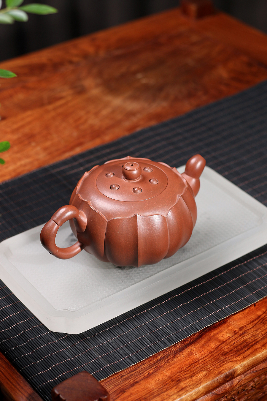 凌锡苟制莲子壶