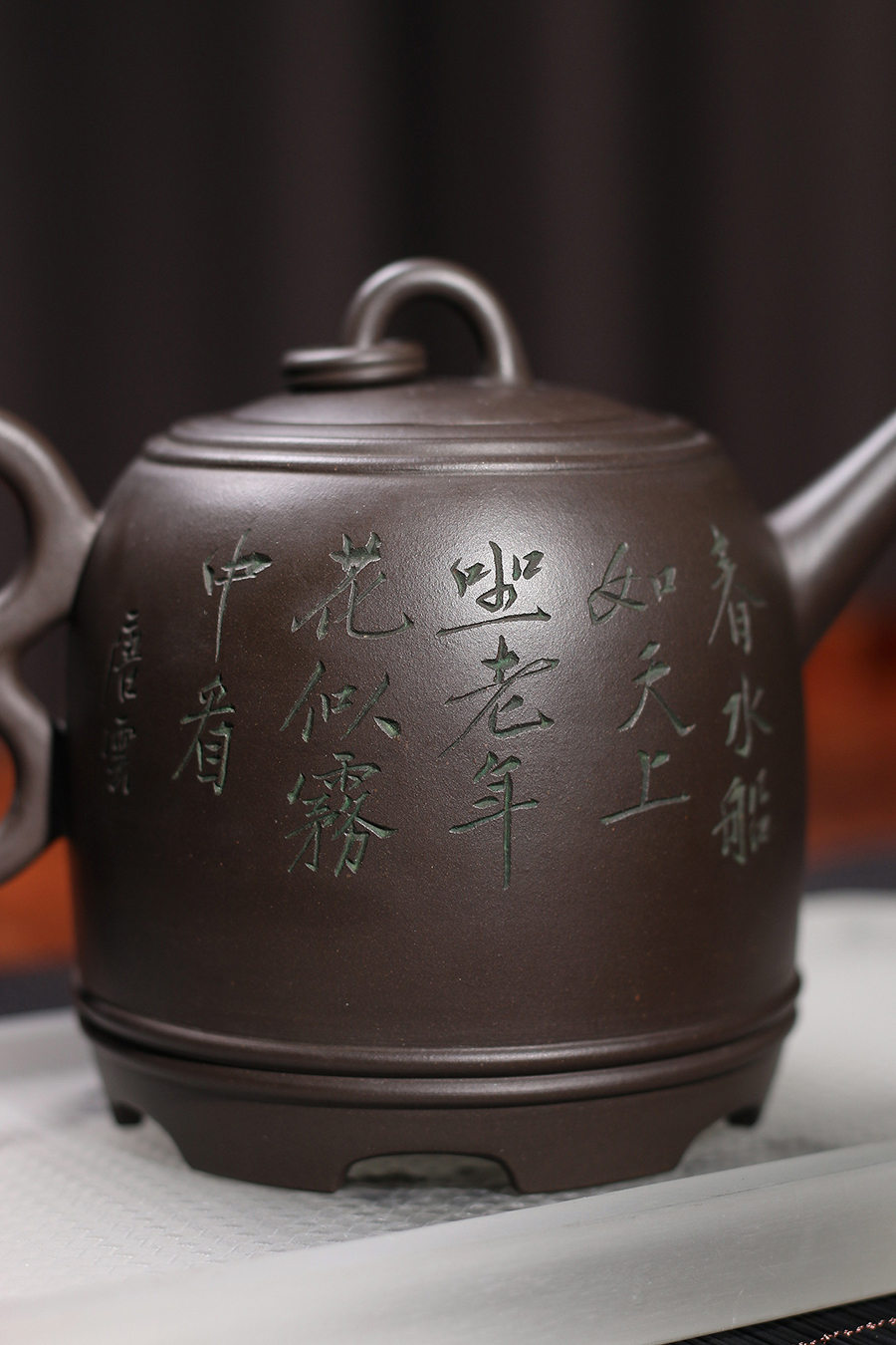 张红华制金铃壶(唐云书画)