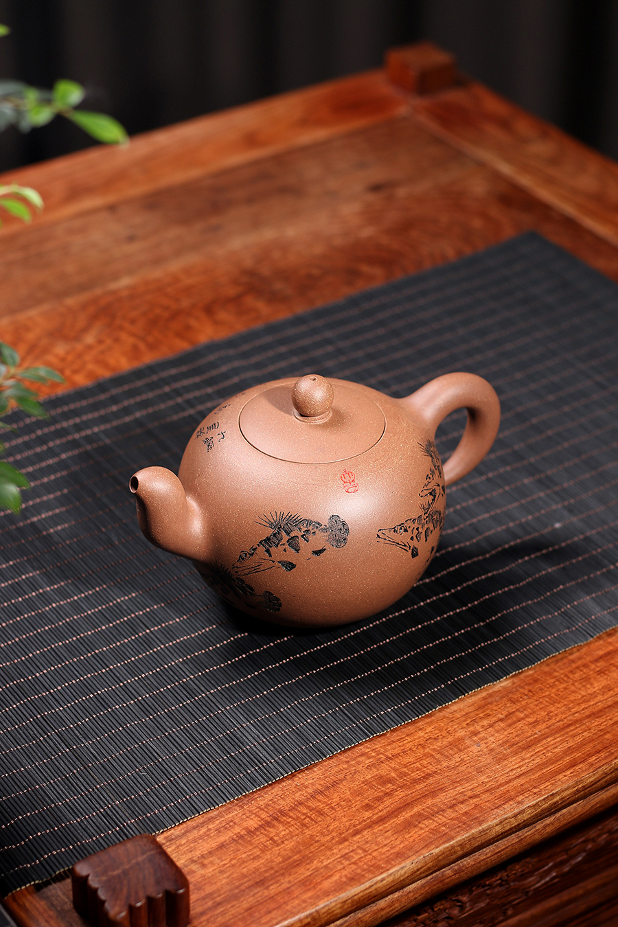 厉上清铭刻一粒珠壶