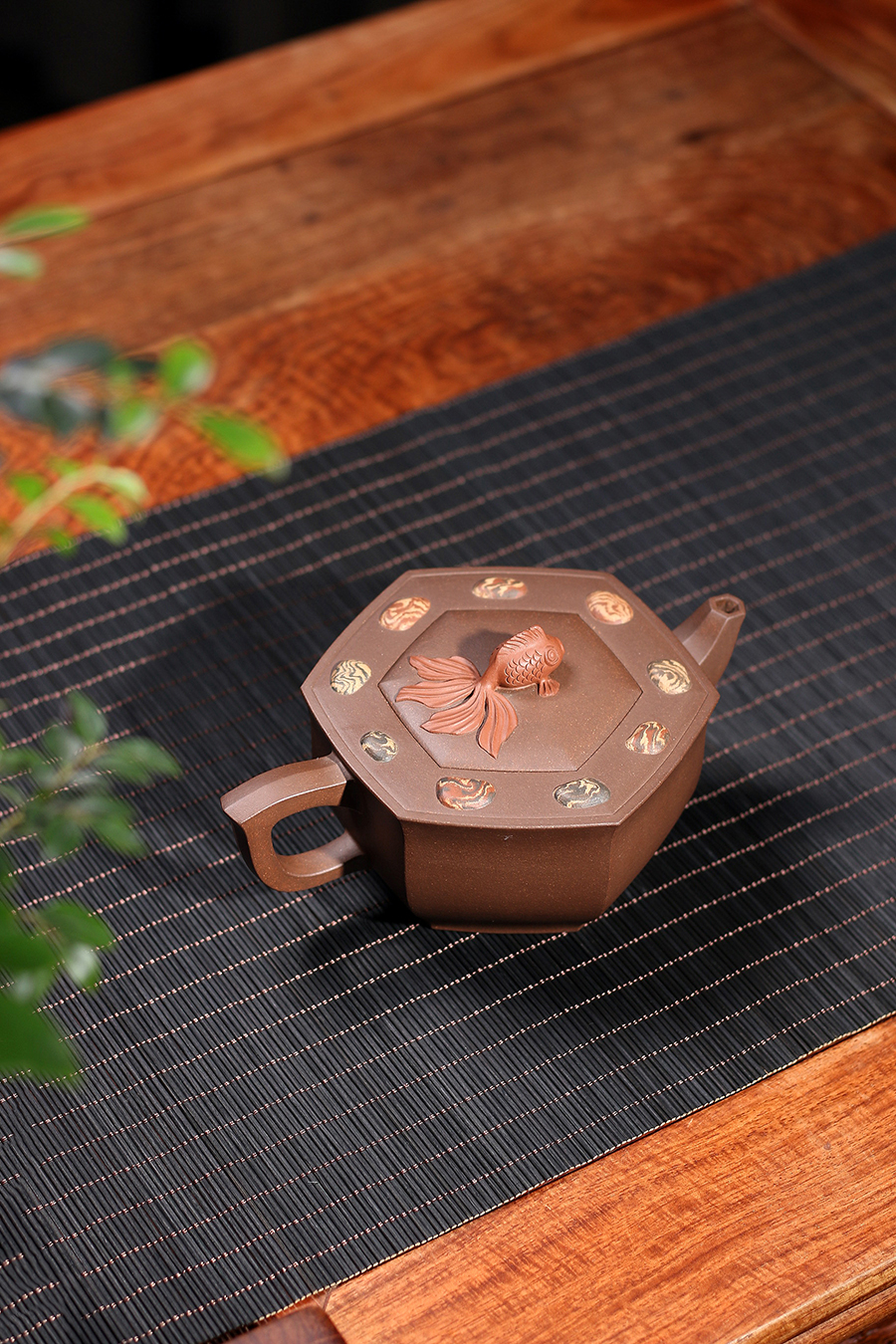 孔小明制薄胎鱼水情壶