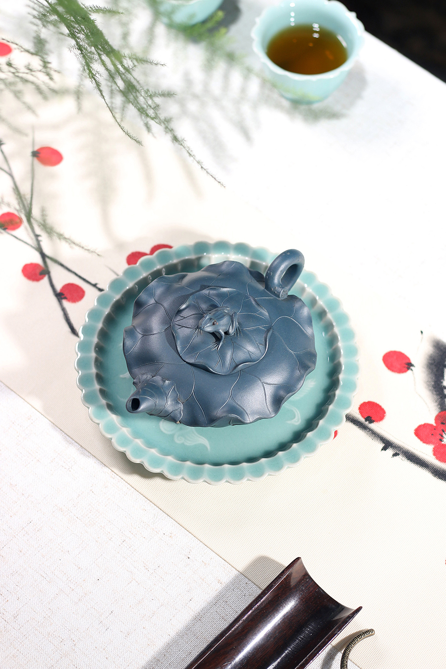 高建芳制青蛙荷叶壶