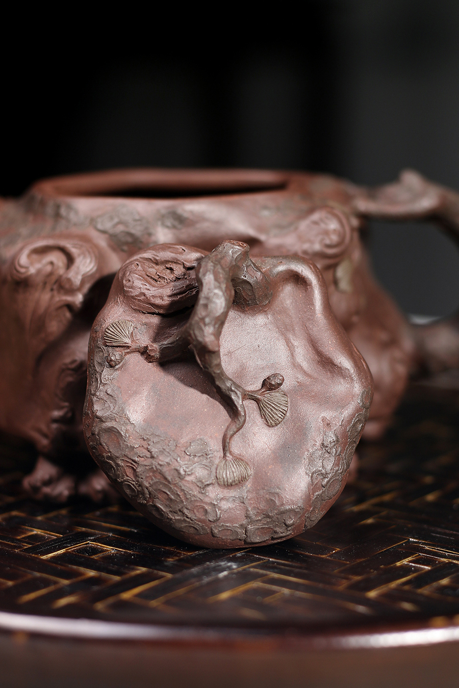 徐达明王秀芳伉俪合制百岁树桩壶