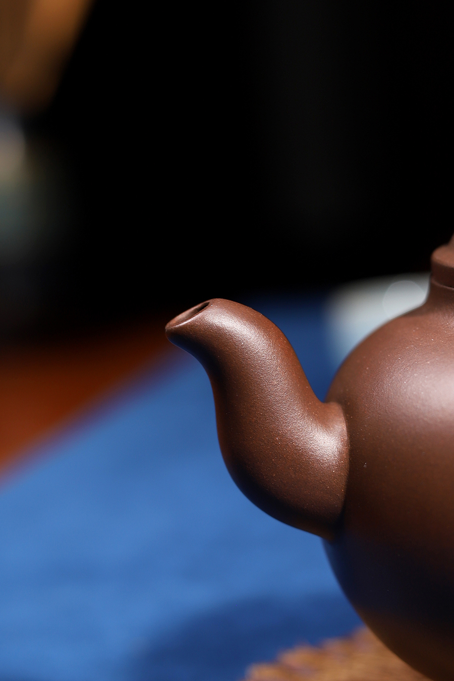 高旭峰制三足壶