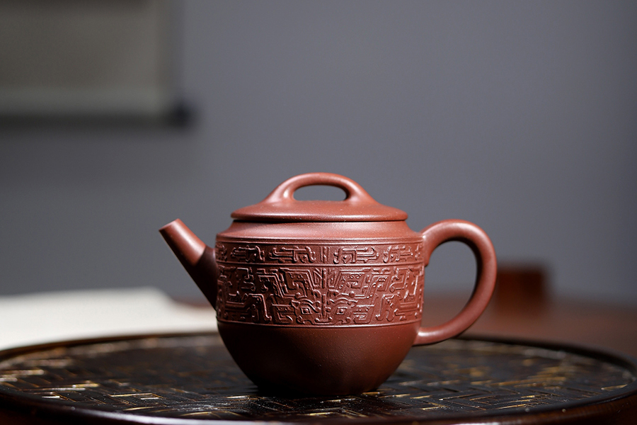 叶永君制饕餮赋壶