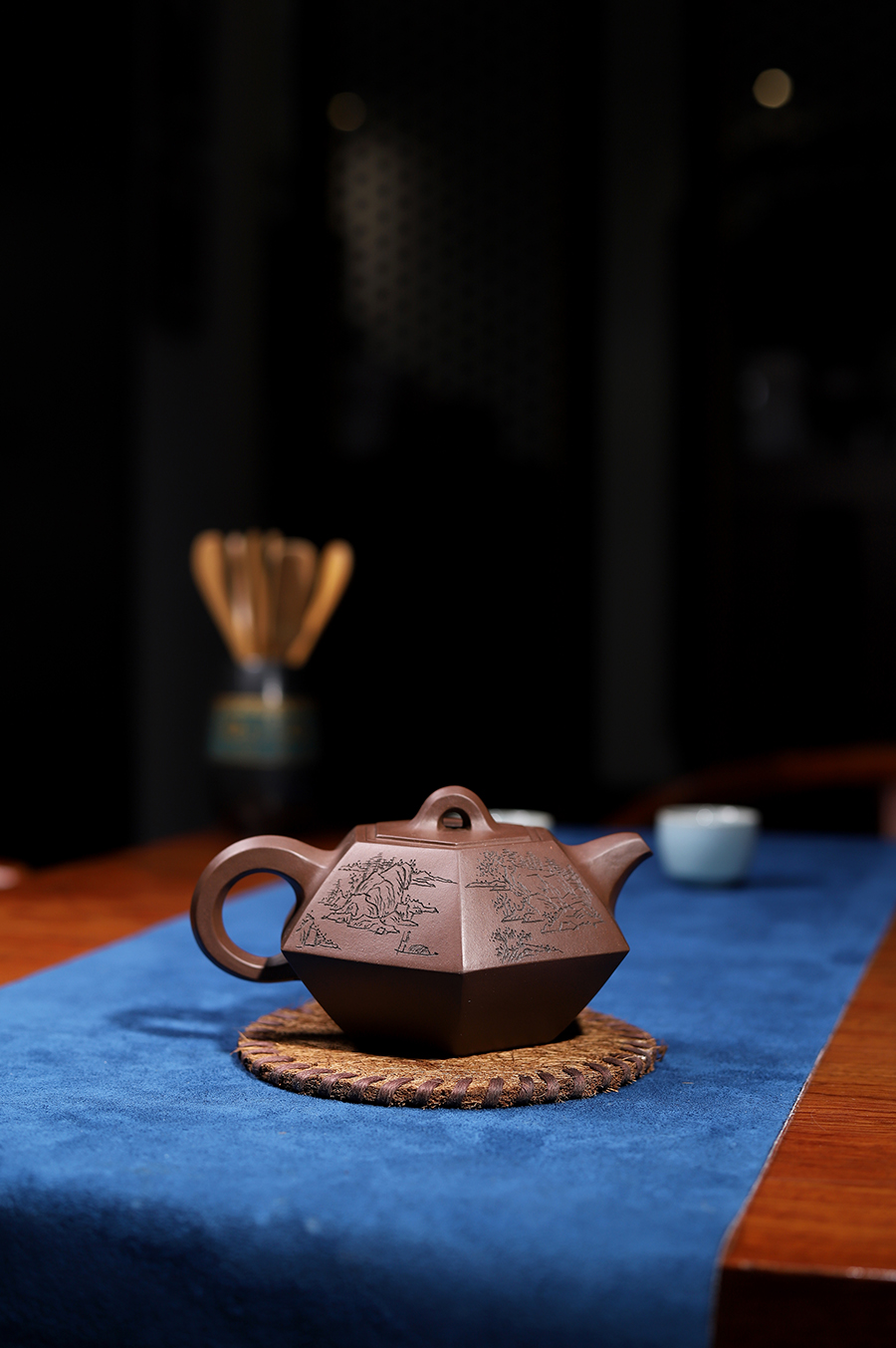 周尊严制六方合斗壶(毛国强铭)