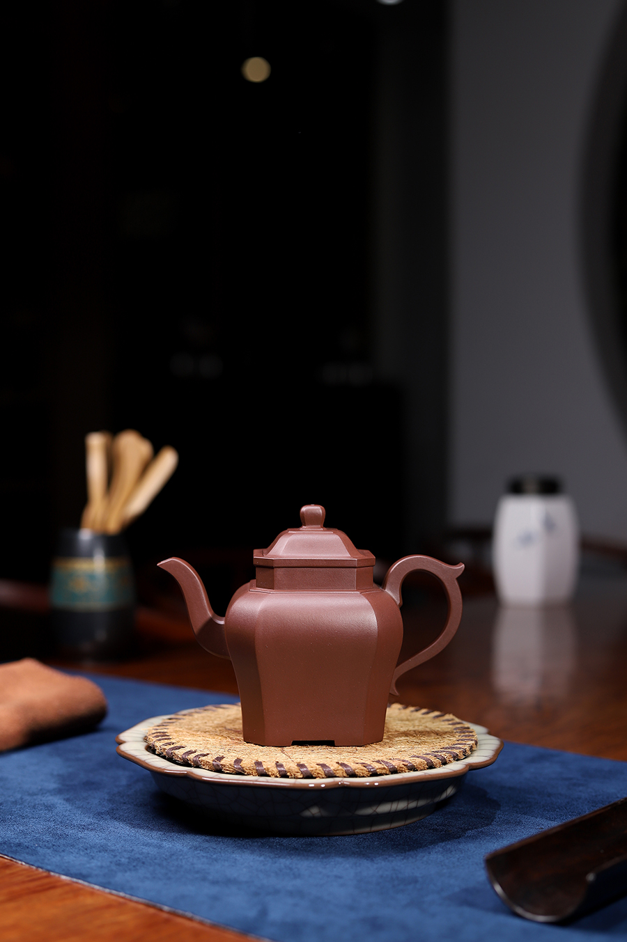 庄玉林制四方侧角壶(与夫人合制)