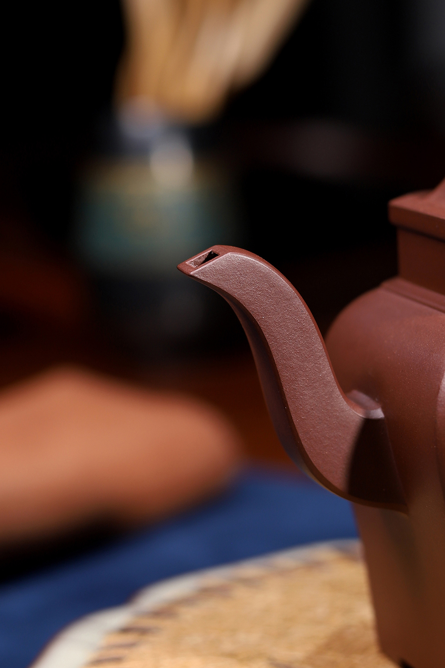 庄玉林制四方侧角壶(与夫人合制)