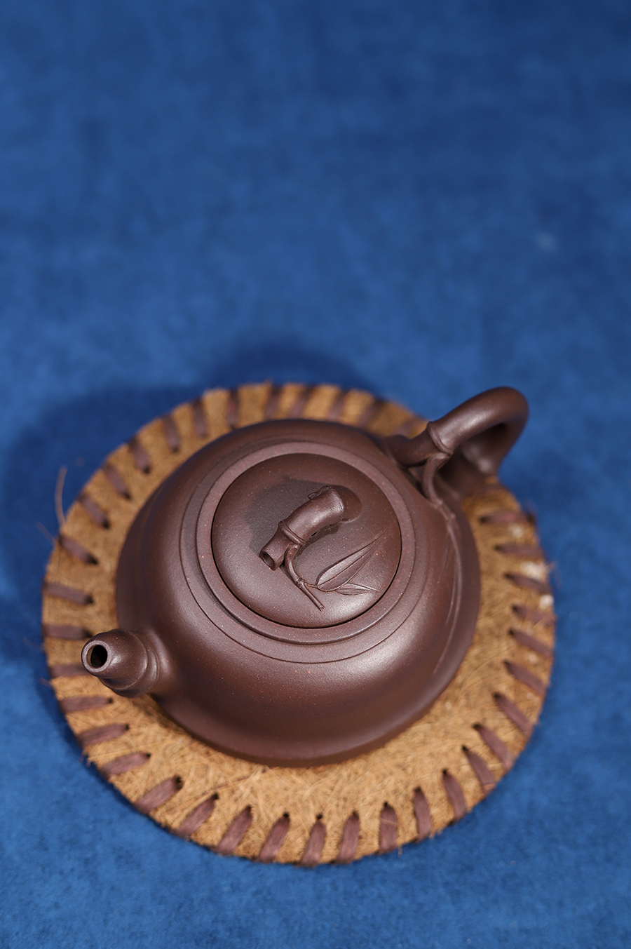 沈龙娣制竹韵壶