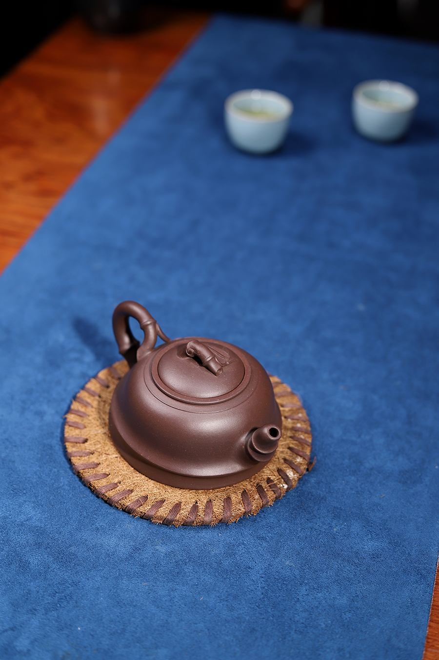 沈龙娣制竹韵壶