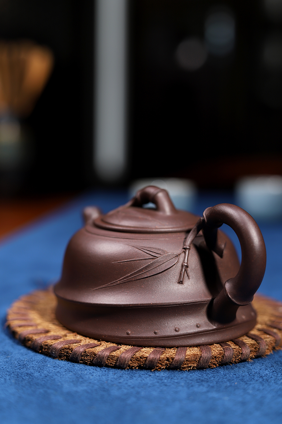 沈龙娣制竹韵壶