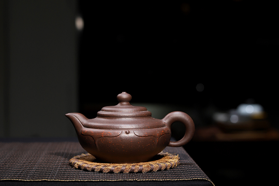 蒋小彦制优扬壶