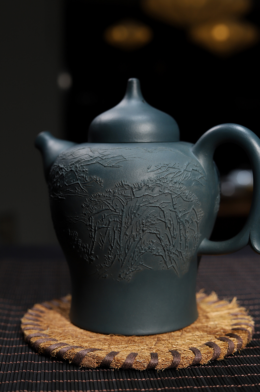 胡永成制风光壶(与吴鸣合制)