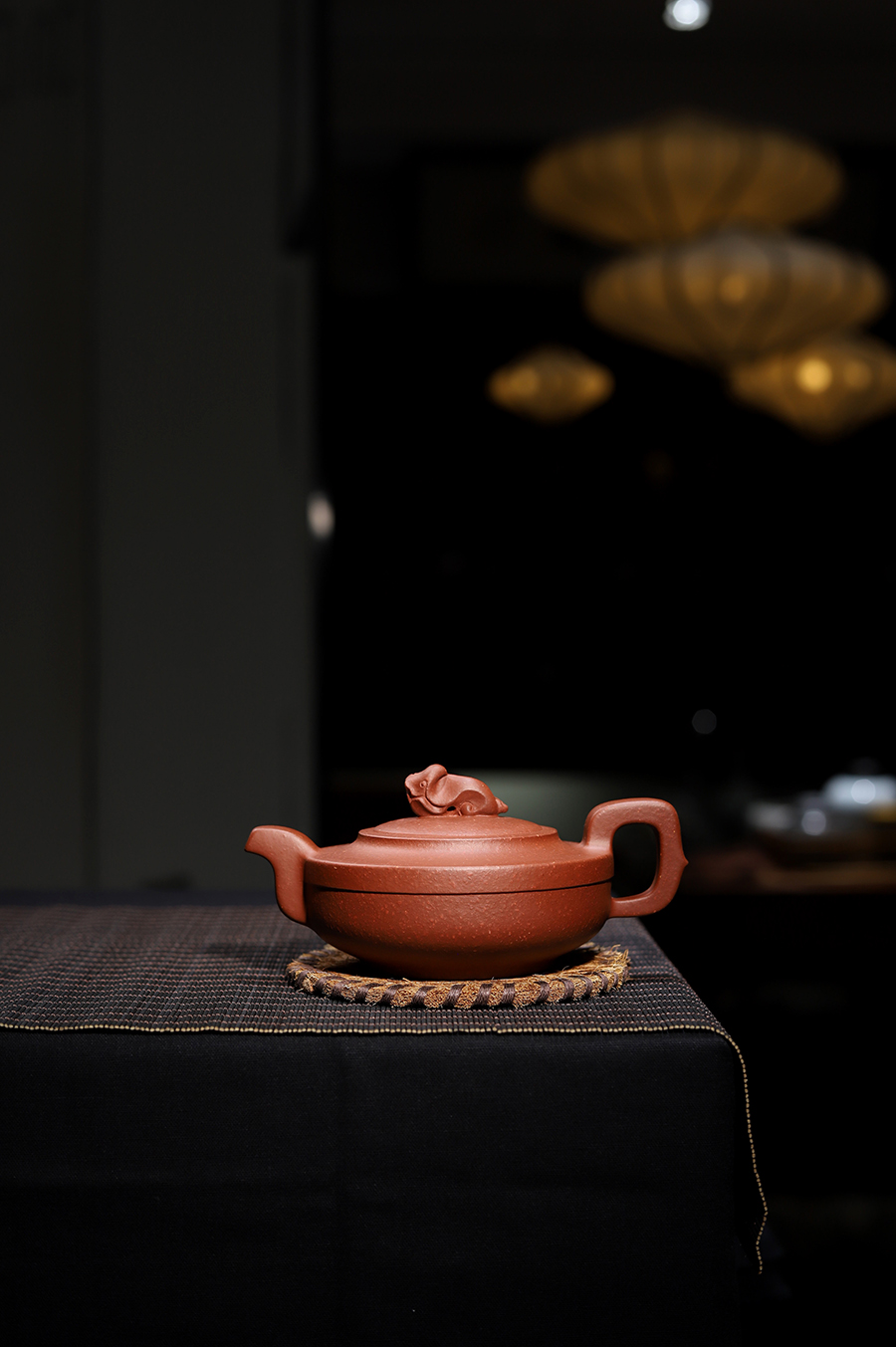 蒋小彦制晨言趣味壶