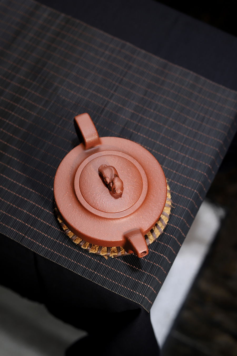 蒋小彦制晨言趣味壶