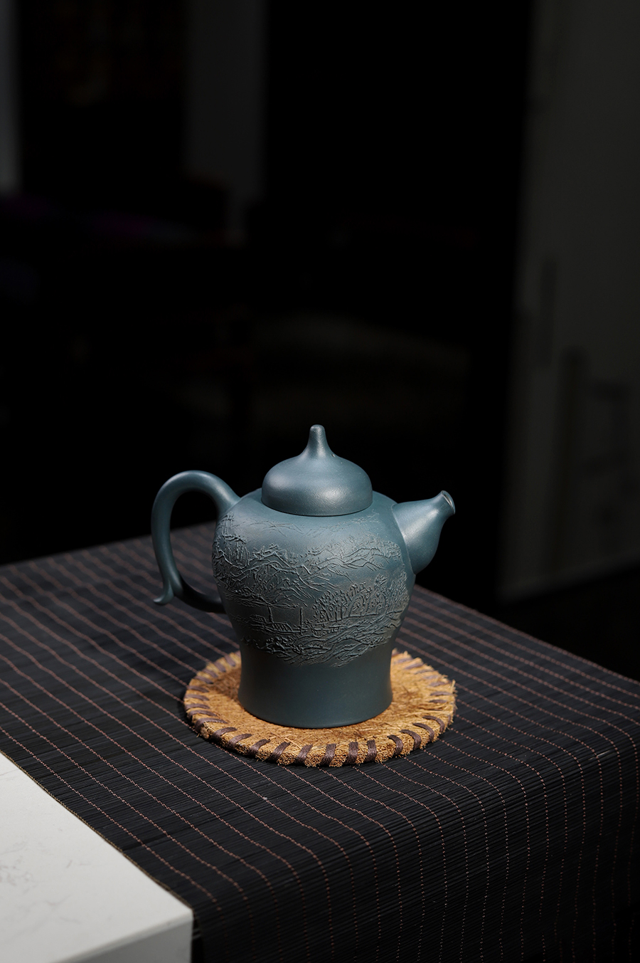 胡永成制风光壶(与吴鸣合制)