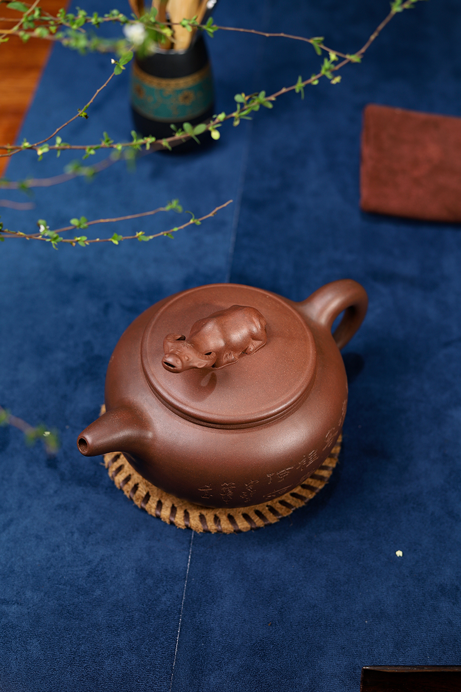 吴云根制大犀尊壶