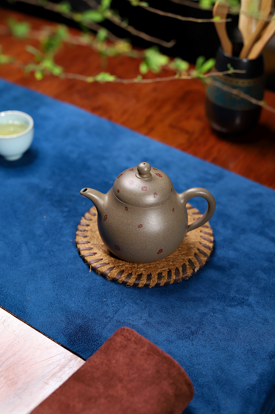 恽志培全手工制梨花壶
