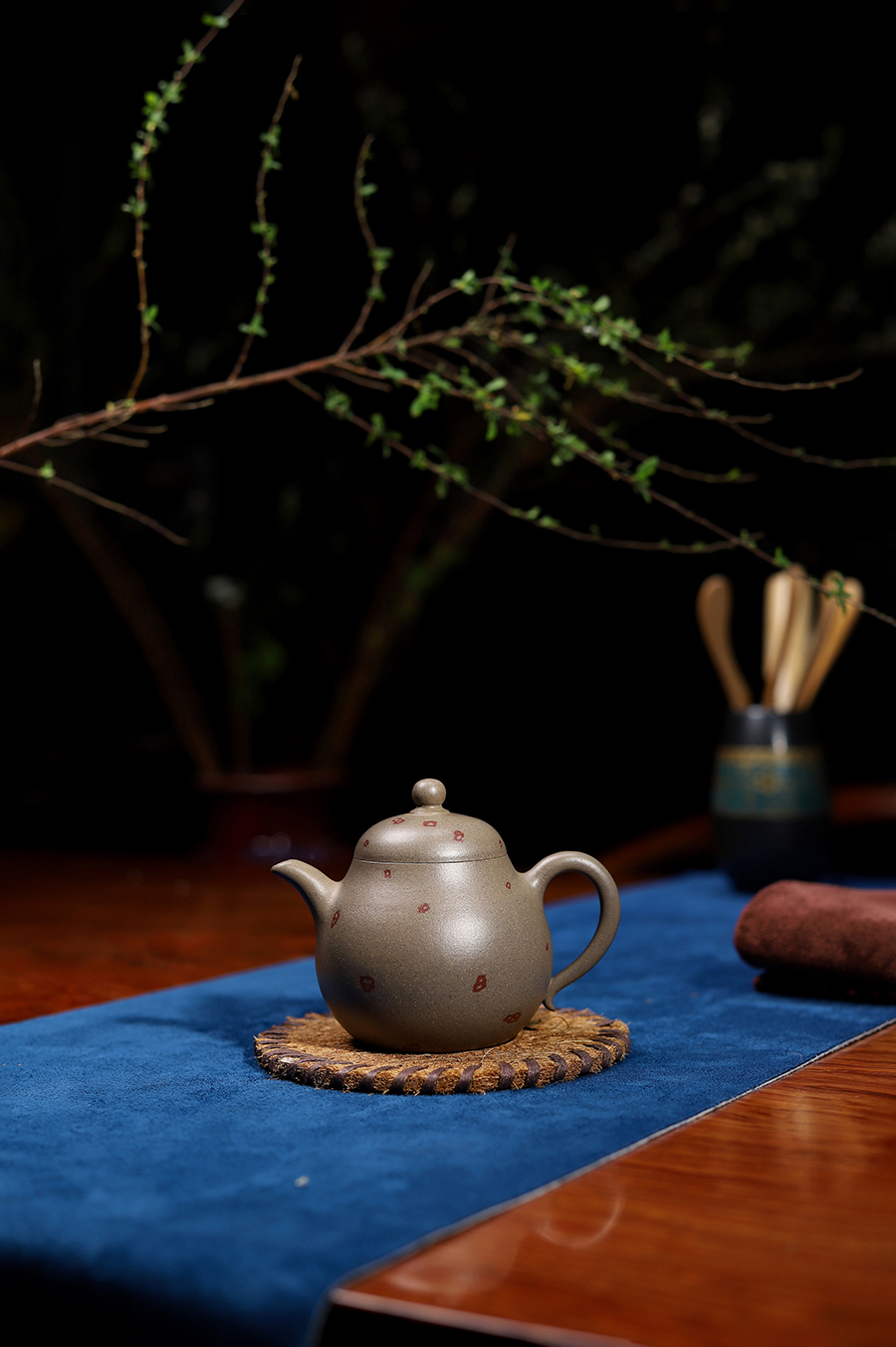 恽志培全手工制梨花壶