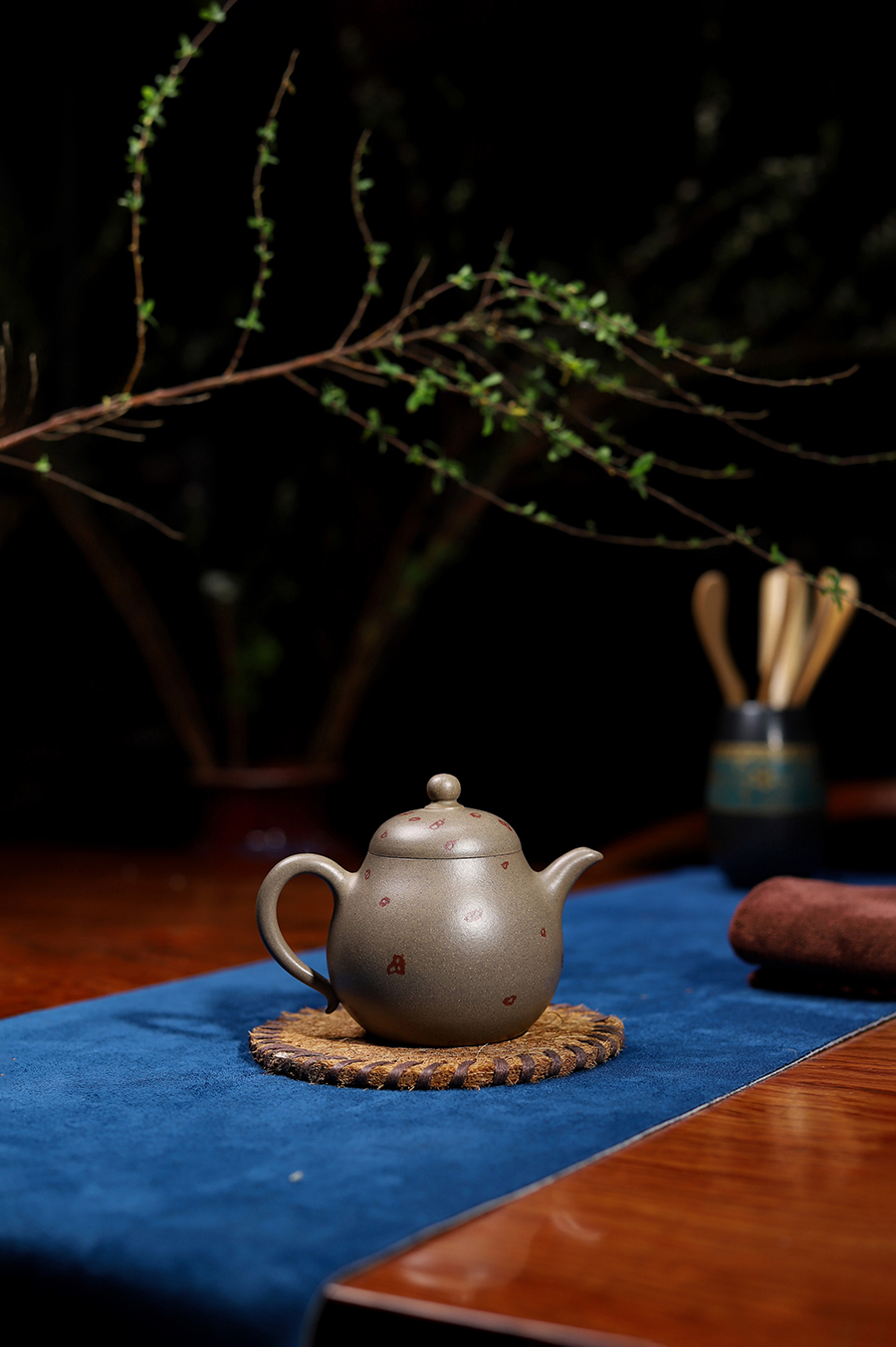 恽志培全手工制梨花壶