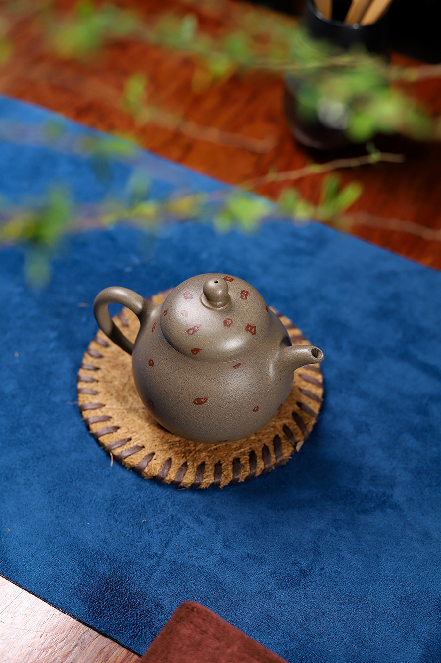 恽志培全手工制梨花壶