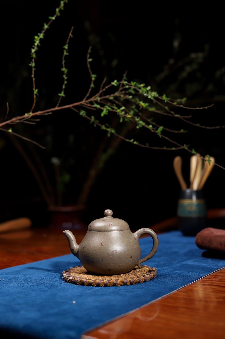 恽志培全手工制梨花壶