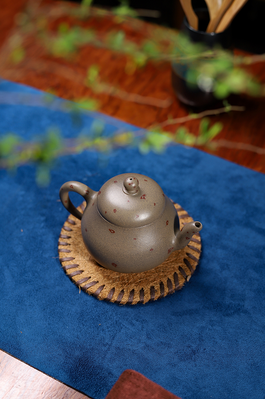 恽志培全手工制梨花壶