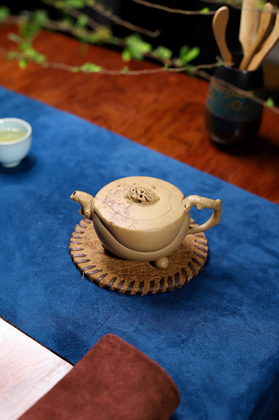 朱颖樱制饮桃壶