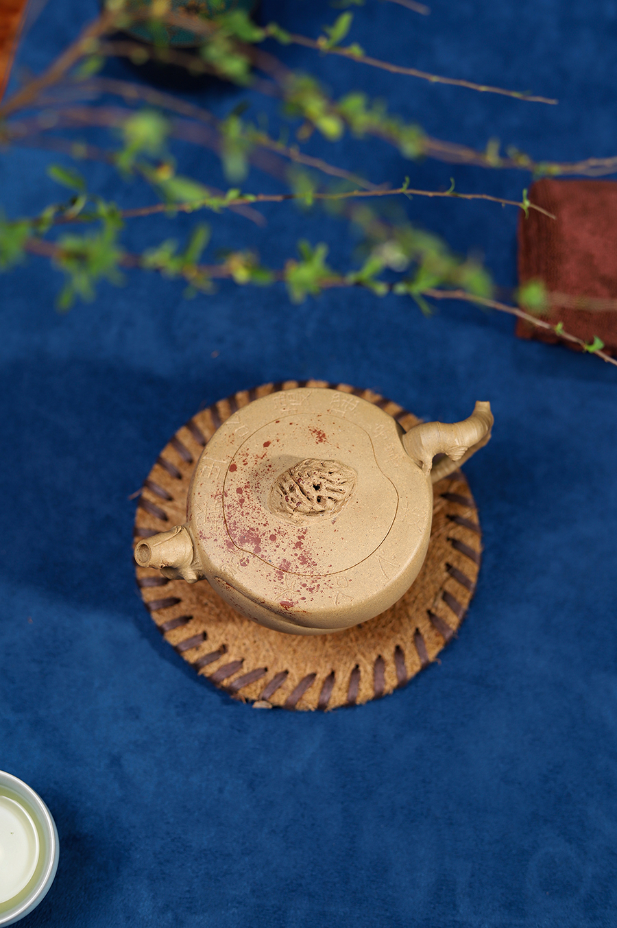 朱颖樱制饮桃壶