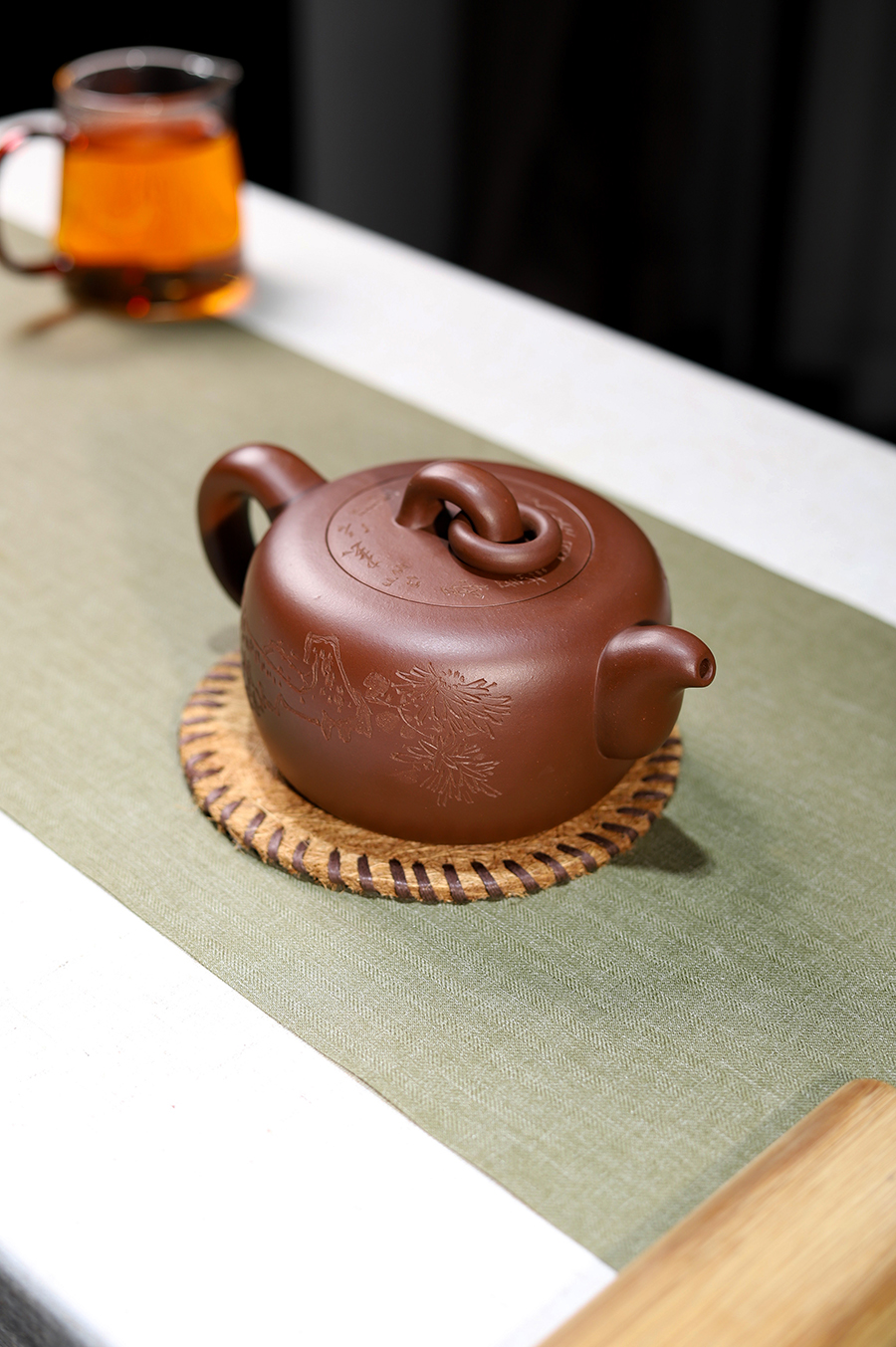 鲍志强制圆硕壶