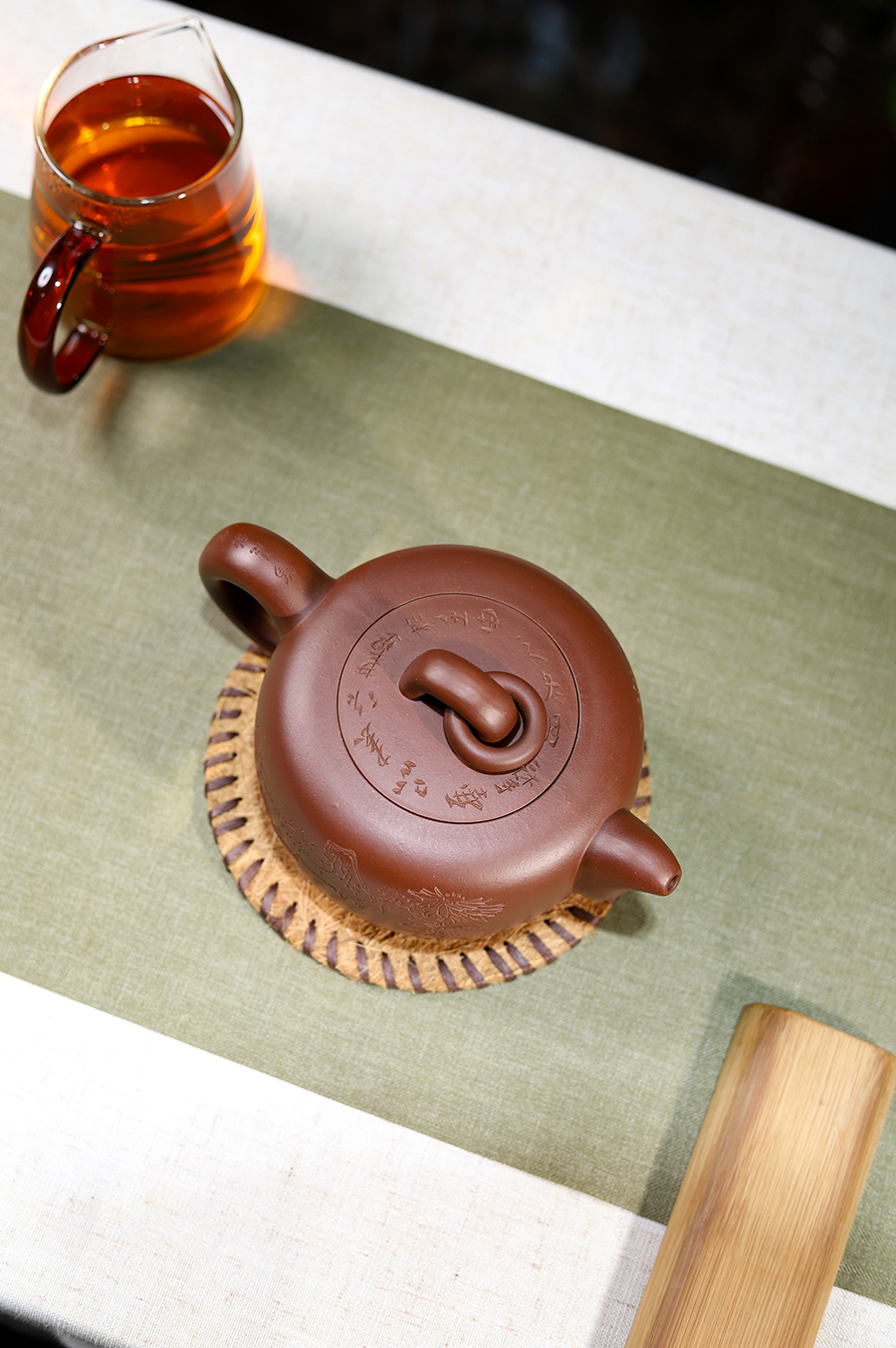 鲍志强制圆硕壶