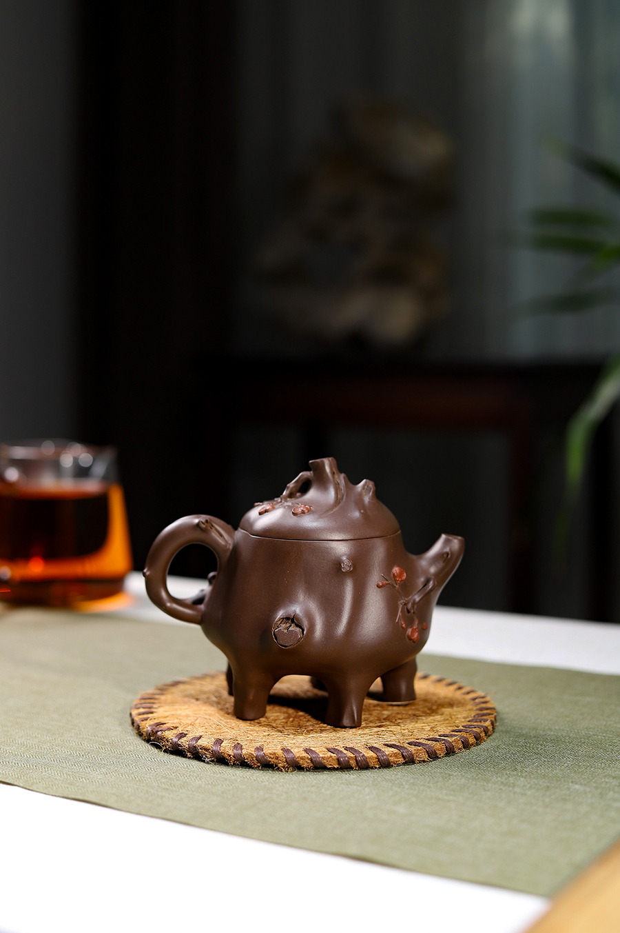 江建翔制双色梅桩壶