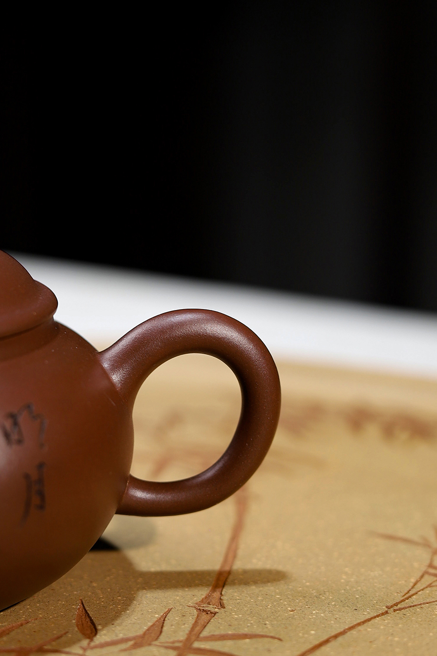 江建翔制全手少山壶(顾跃鸣刻)