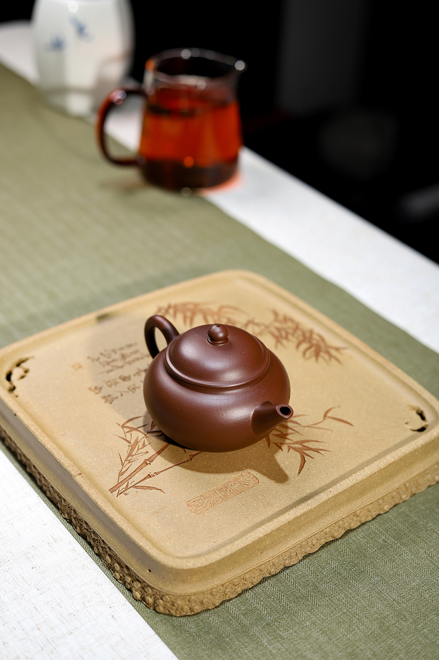 江建翔制全手少山壶(顾跃鸣刻)