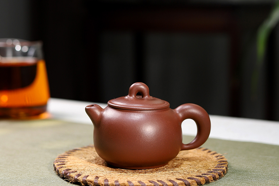 何燕萍制心悦壶