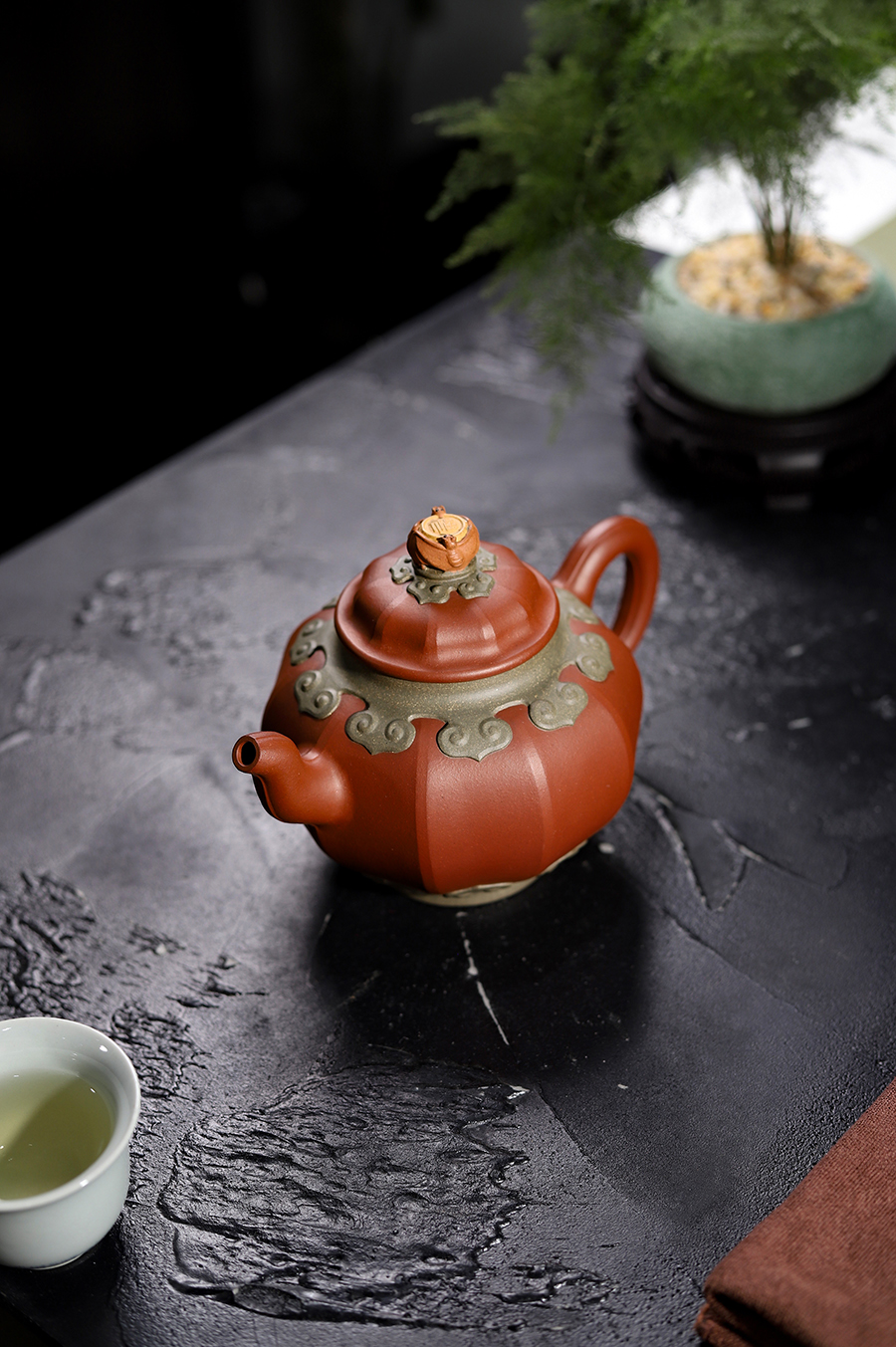 孔春华制福星高照壶