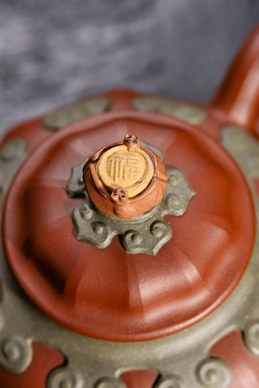 孔春华制福星高照壶