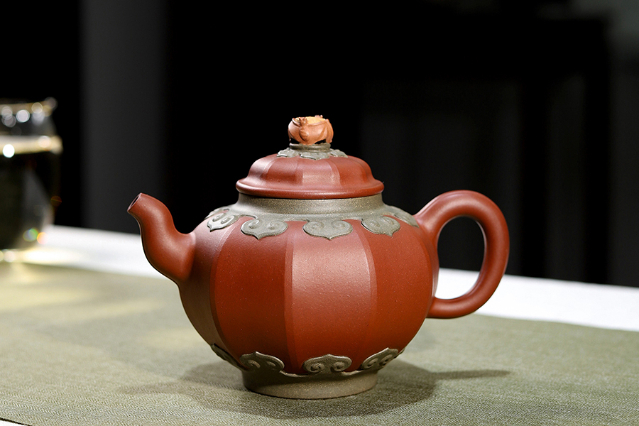 孔春华制福星高照壶