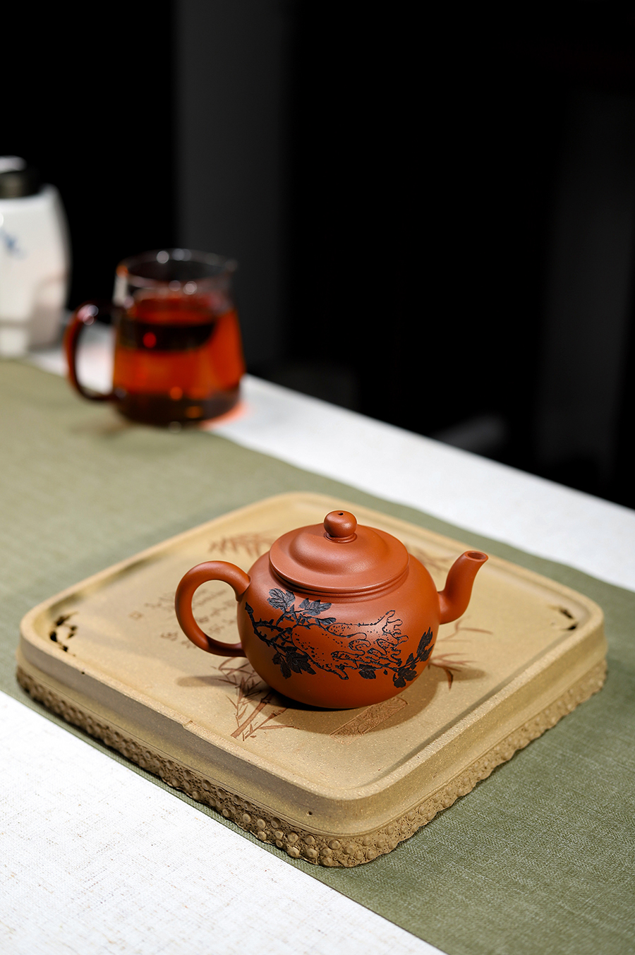 王奋良制德圆壶(谭泉海铭)