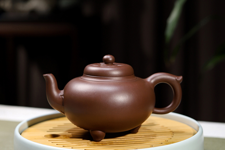 汪寅仙监制姚志泉制如意三足炉壶