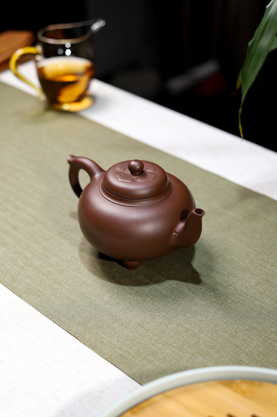 汪寅仙监制姚志泉制如意三足炉壶