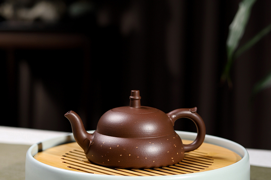 李寒勇制笠帽壶